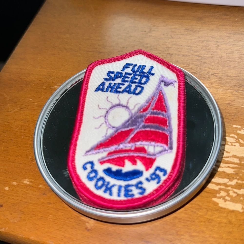 Vintage Girl Scouts Full‎ Speed Ahead Cookies ‘93 Patch/ Badge with sailboat